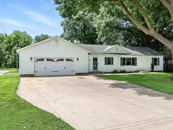 1620 65th Ave W, Rock Island, IL 61201