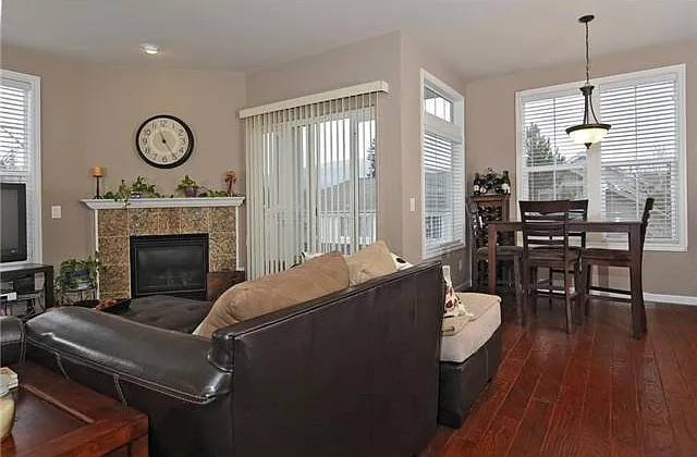 5380 236th Pl SE — Photo 1