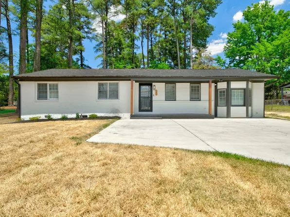 2305 Rock Quarry Rd, Raleigh, NC 27610