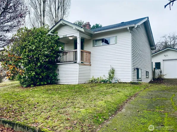 9815 Linden Avenue N, Seattle, WA 98103