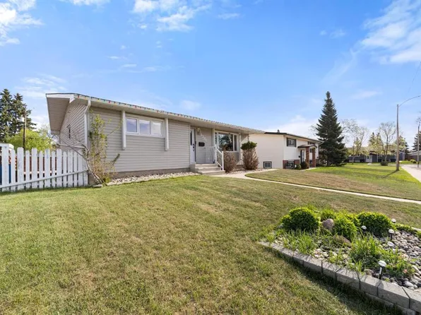 6306 S 44a Ave, Camrose, AB T4V 0B4