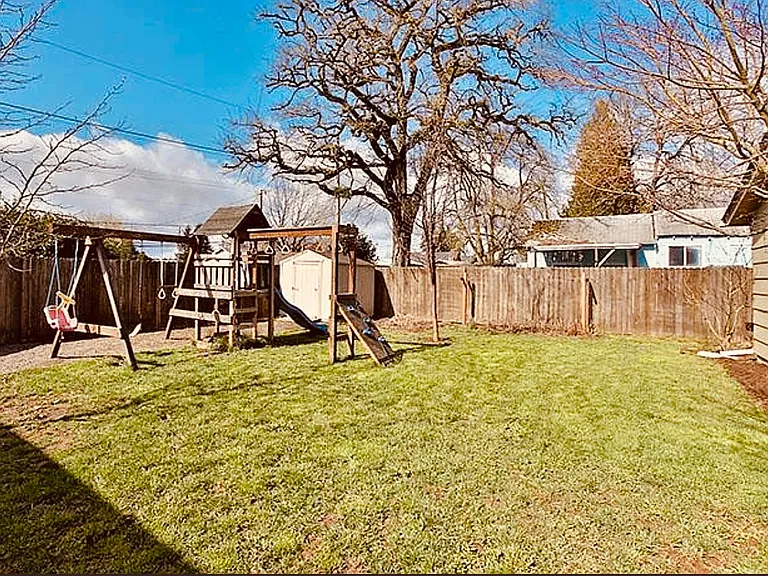30625 SW Magnolia Ave — Photo 13