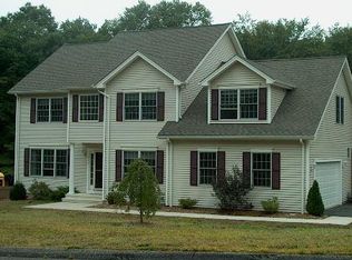 258 W Rutland Rd, Milford, CT 06460