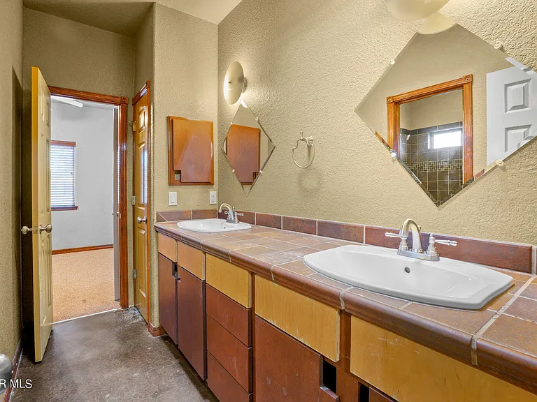 1230 Olga Mapula Dr — Photo 25