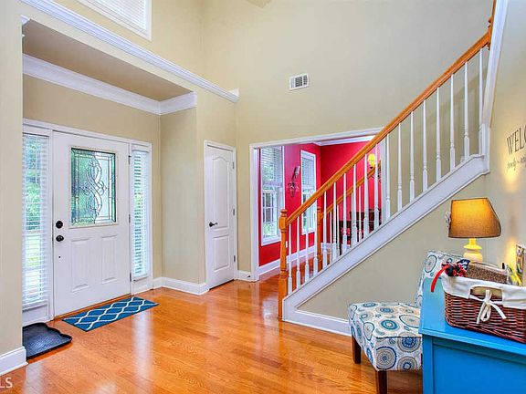 4th image of 901 Arbor Dr