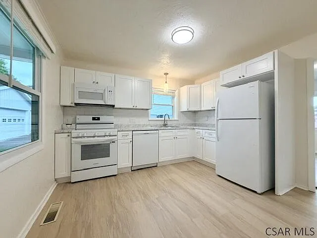 102 Elsie Dr — Photo 10