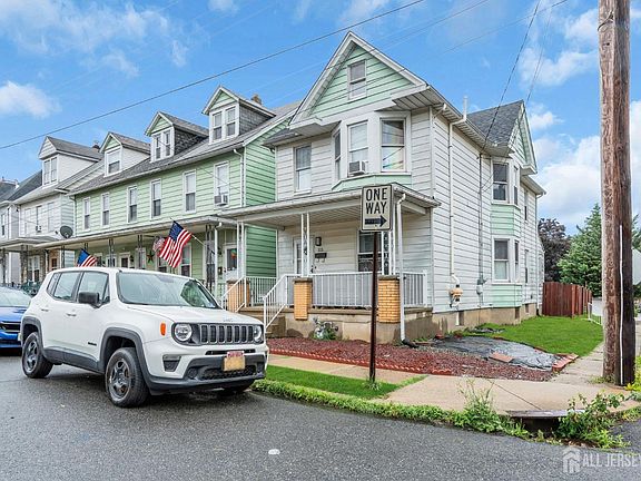 3rd image of 115 Glen Ave