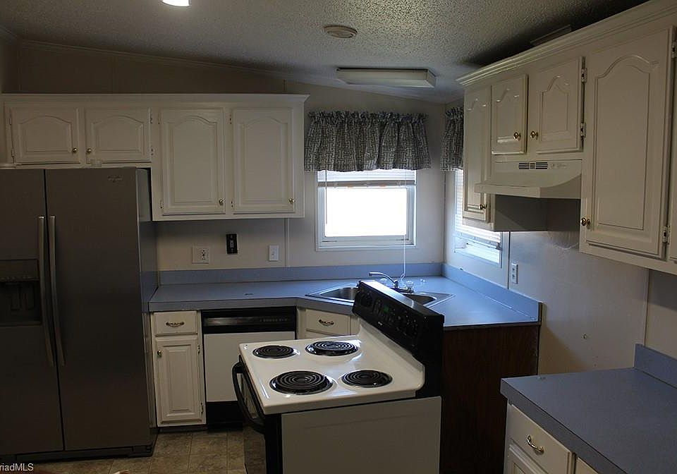 2nd image of 5706 Pettress Ln