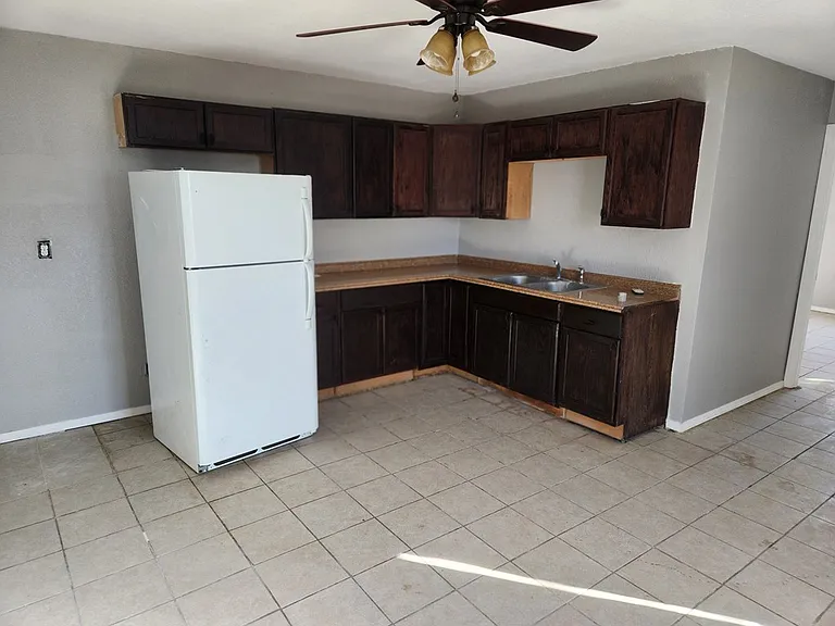 407 W Mable St #B — Photo 3