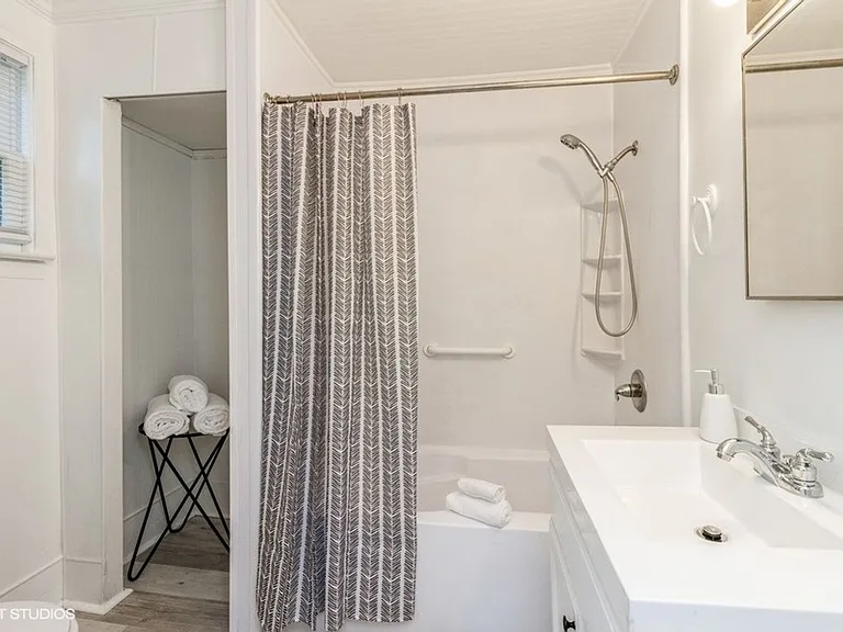 812 Euclid Ave — Photo 10