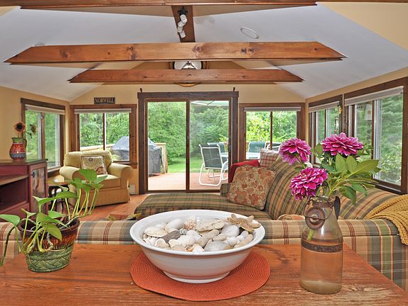 Family Room /View to Deck