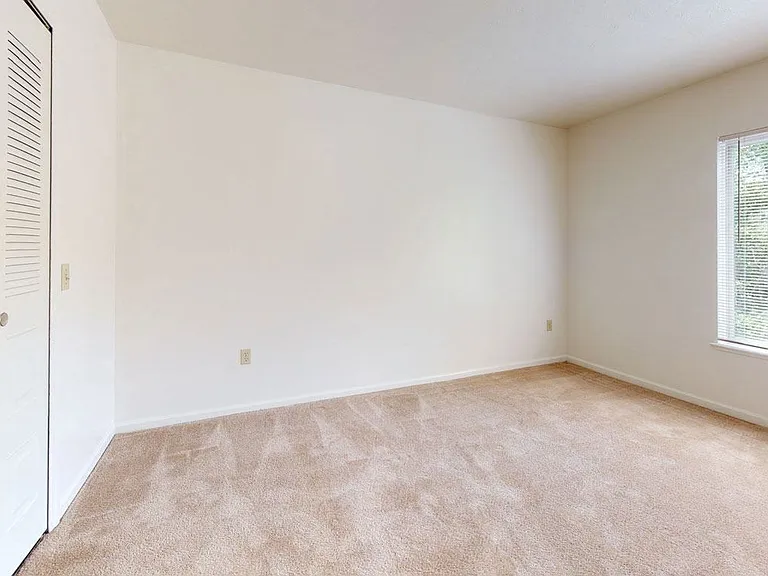 Tall Oaks Apartment Homes — Photo 29