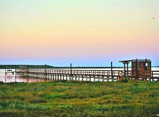 148 Sunrise Dr, Rockport, TX 78382