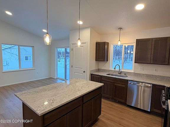 3rd image of 6301 N Snowflower Ln