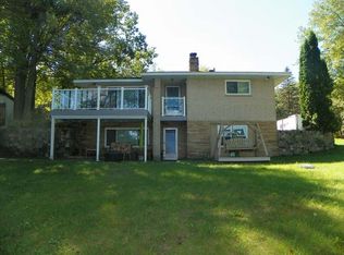 3121 Lakeview St, Harrison, MI 48625