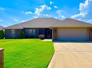 3101 White Tail Dr, Altus, OK 73521
