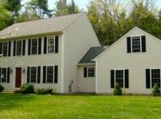 15 Saw Hill Rd, Hooksett, NH 03106