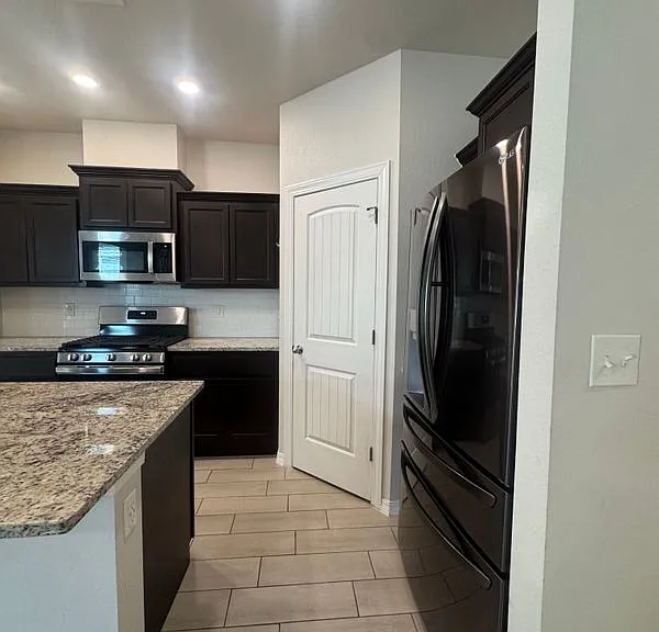 6116 Hidden Row Ave — Photo 8
