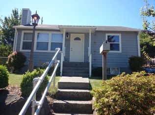 9725 32nd Ave SW, Seattle, WA 98126