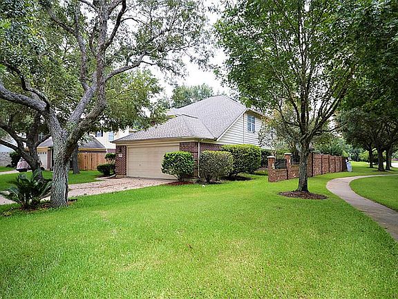 3rd image of 2101 Hollow Reef Cir