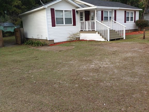 2nd image of 442 SW Alamo Dr
