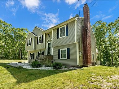 1749 Bartholomew Rd Middletown Ct 06457 Zillow