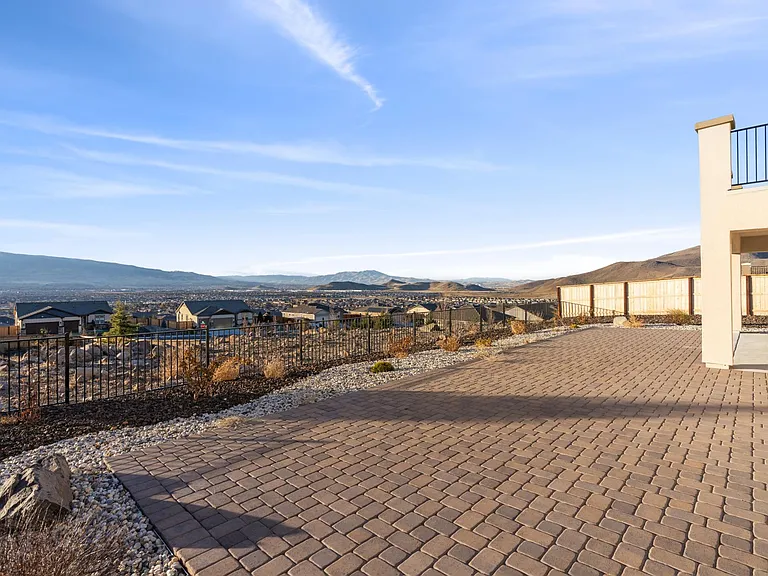 Yard view facing north west