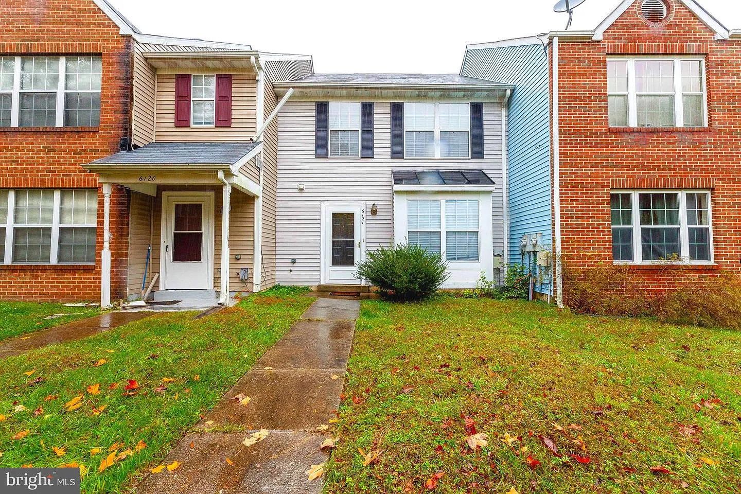 6121 Saint Anthonys Ct photo 1