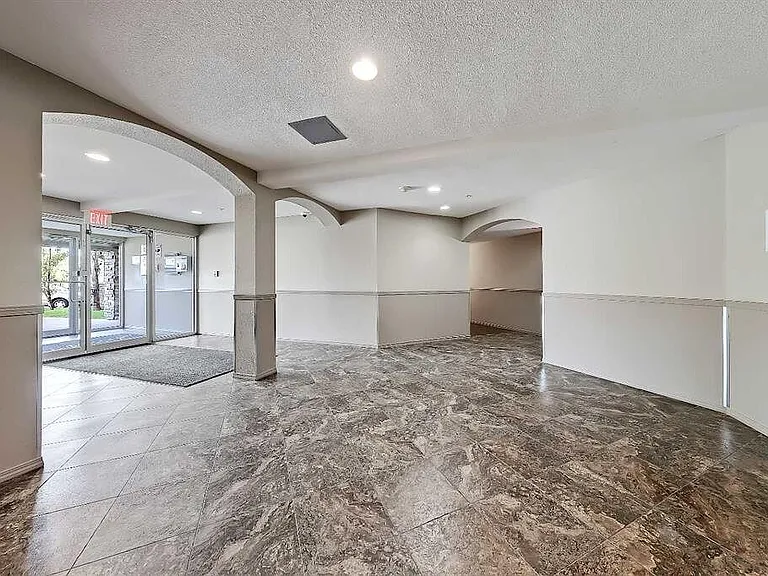 60 Panatella St NW — Photo 16