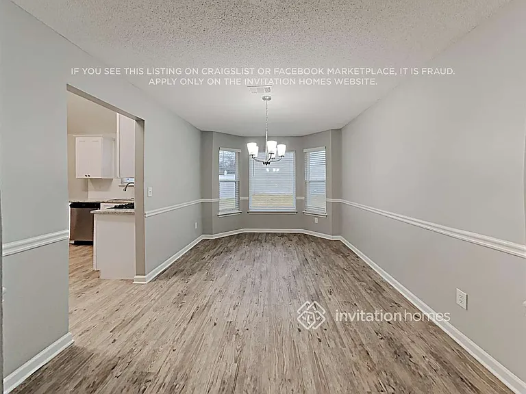 3913 Arabian Way — Photo 10