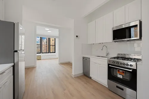 308 W 82nd St #5A Photo 1