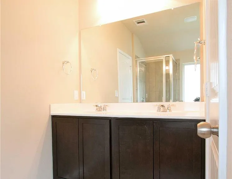 624 Carly Ann Ln — Photo 12