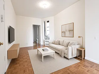 325 East 89th Street