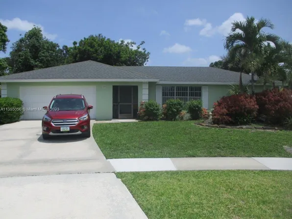 1221 Sachem Head Ter, Wellington, FL 33414