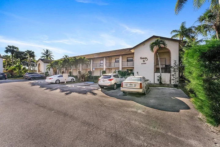 23490 Lyons Rd #6