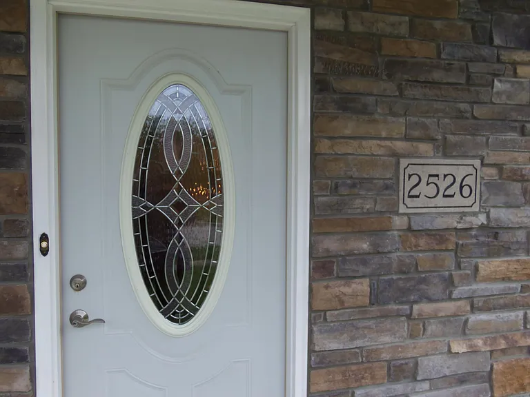 2526 Lynn Ave — Photo 2