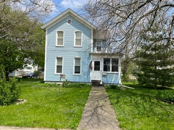 327 S Main St, Rochelle, IL 61068