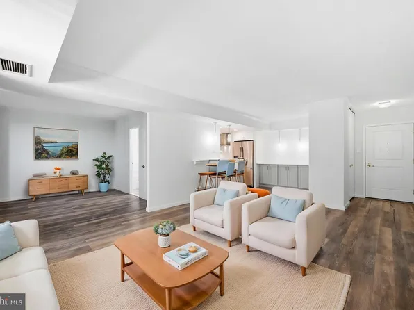 4601 N Park Ave APT 1120-V, Chevy Chase, MD 20815