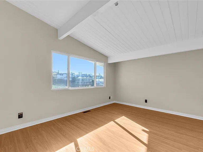 820 Acapulco St — Photo 14