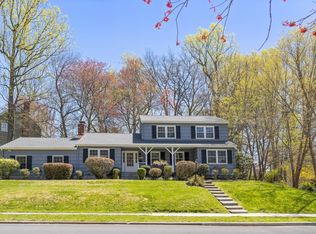 580 Katona Dr, Fairfield, CT 06824