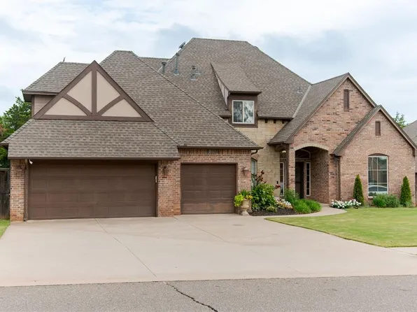 2601 Cheval Pointe Dr, Edmond, OK 73034