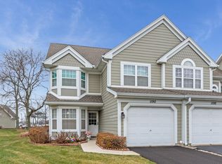 1190 Scott Ct, Carol Stream, IL 60188