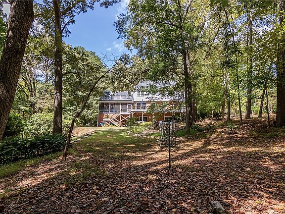 5th image of 620 Seminole Point Rd