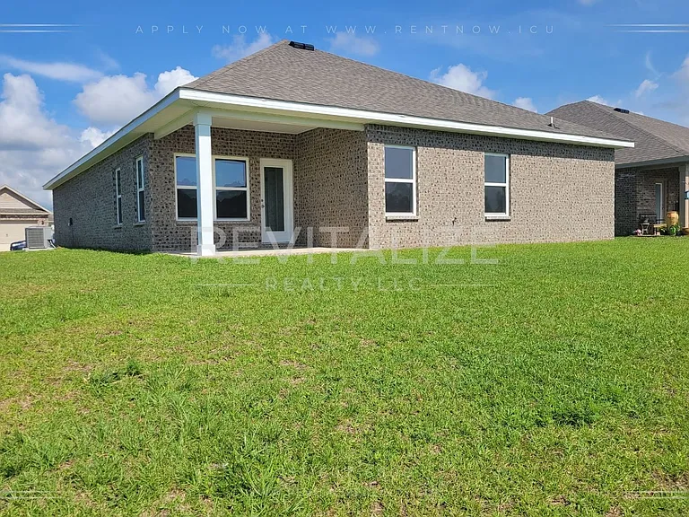 1730 Grouse St — Photo 50