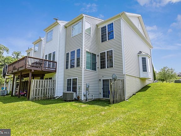 4th image of 6347 Meandering Woods Ct