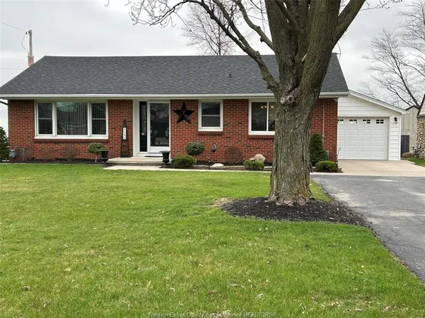 448 County Road 34 W, Kingsville, ON N8M 2X5