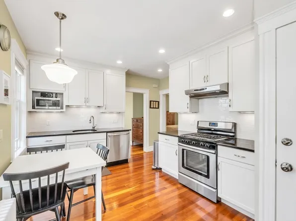 78 Albano St APT 2, Roslindale, MA 02131