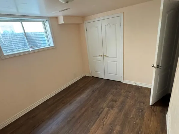 48 Brighton Rd #Basement, Barrie, ON L4M 6S4