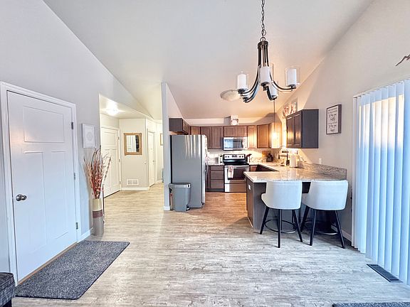 3rd image of 1531 N Kerry Ln #1