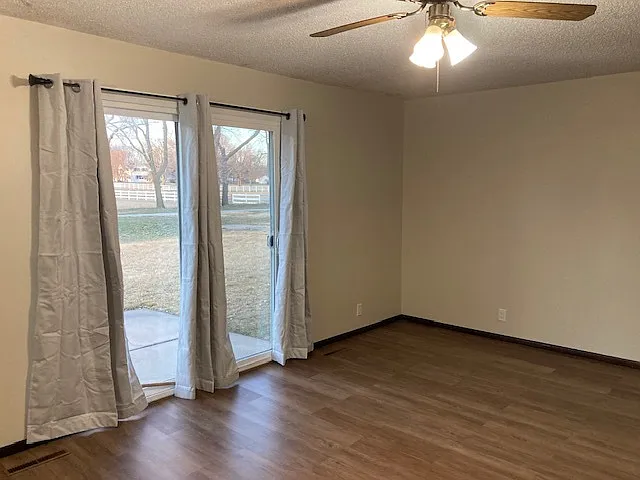 2824 Lamar Ave #2824 — Photo 3